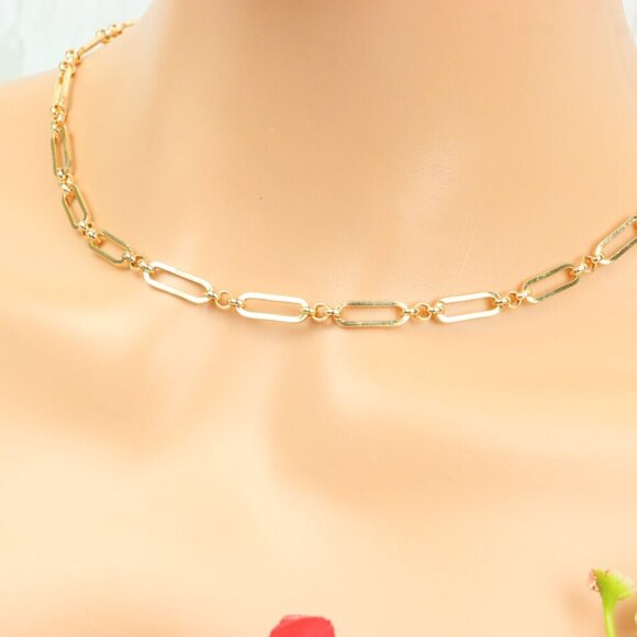 "Minimalist & Elegant Necklace Chain – Perfect for Women & Girls | UNVRC1537 - Picture 2 of 10